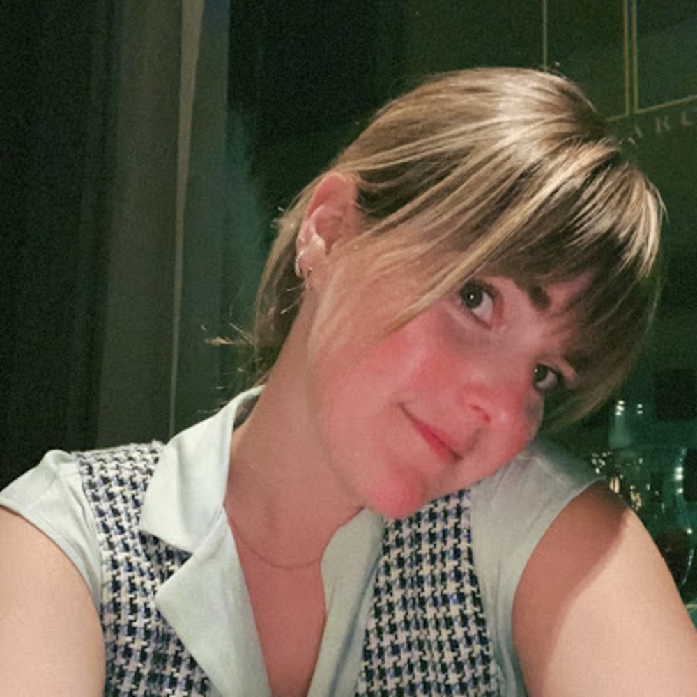 Meet your Posher, Chloe